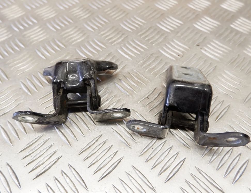 LEXUS IS XE30 (2013-2024) Left rear door hinge kit 68780-52031,68760-20122 24292191