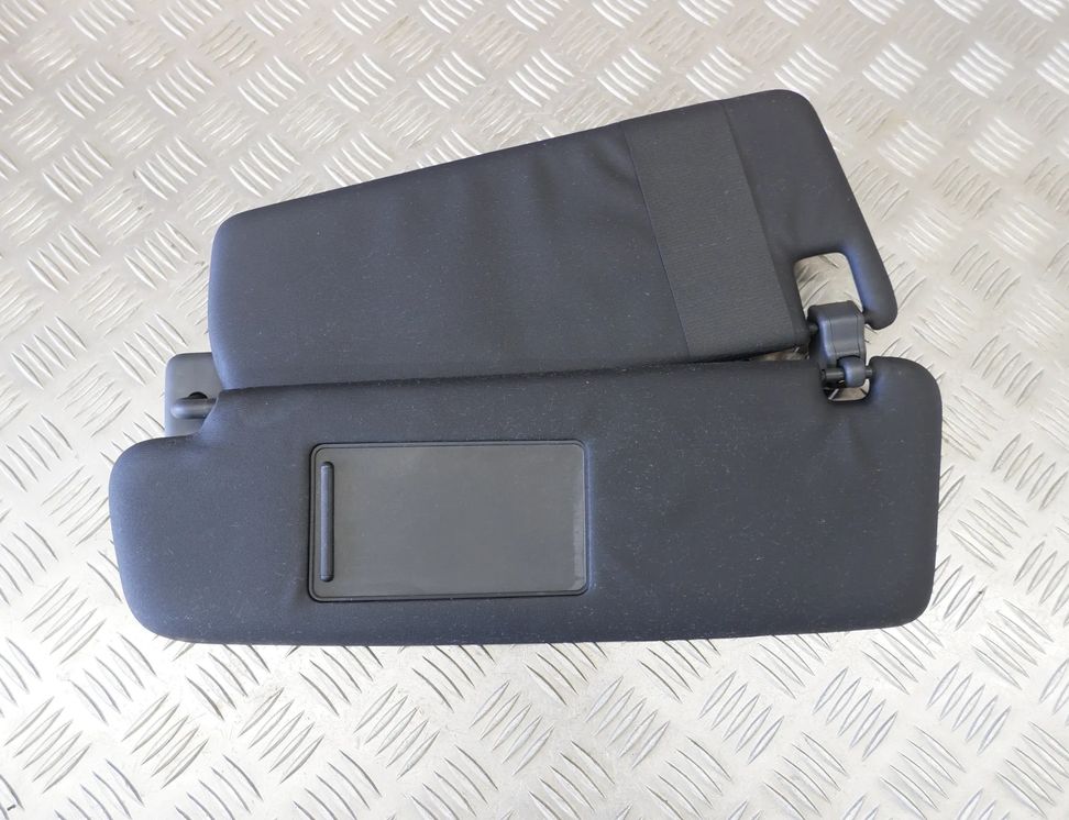 VOLKSWAGEN Touareg 2 generation (2010-2018) Kreisās puses saulessargs 7P0857551 25445047