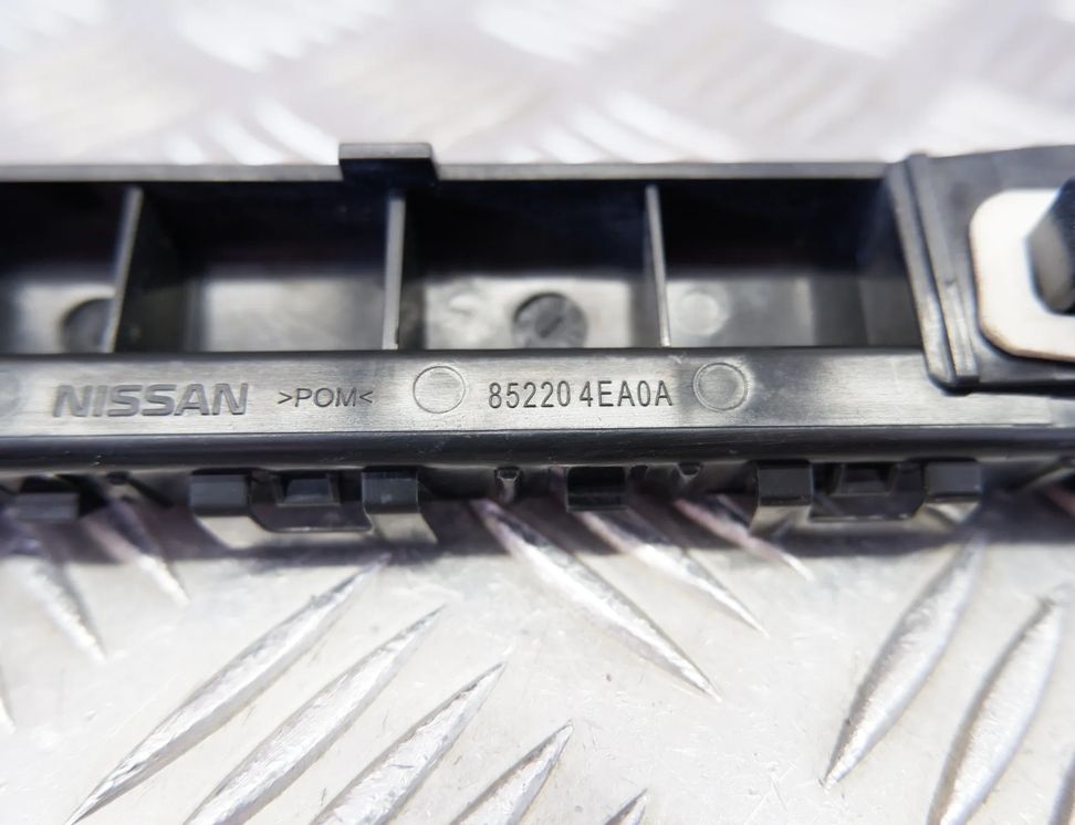 NISSAN Qashqai 2 generation (2013-2023) Aizmugurējā labā bampera stiprinājums 85220-4EA0A 31967001