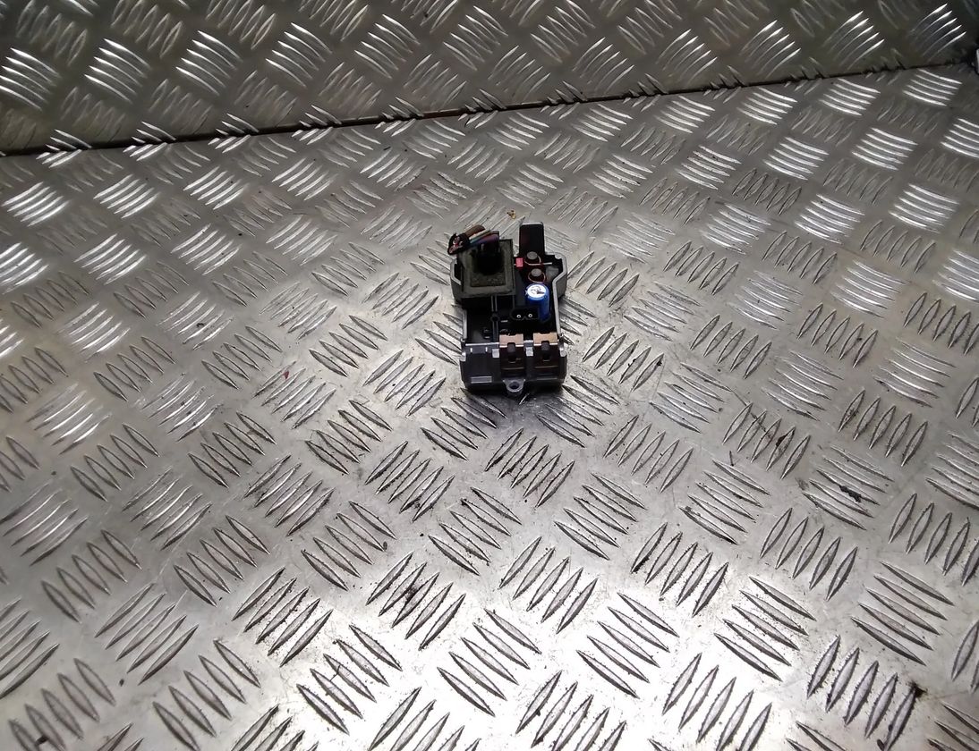 MERCEDES-BENZ CLS-Class C219 (2004-2010) Blower fan relay 9140010471,a2308216351 12147235