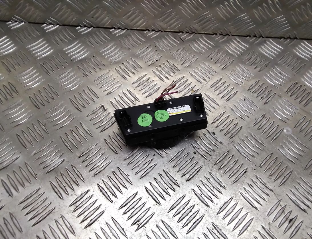 MERCEDES-BENZ CLS-Class C219 (2004-2010) Parkošanās palīdzības slēdzis 2118216958,03751222 12149772