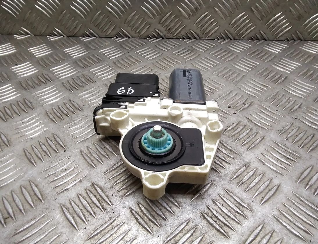 VOLKSWAGEN Touran 1 generation (2003-2015) Aizmugurējo labo durvju loga vadības motorīts 1t0959701m 14899510