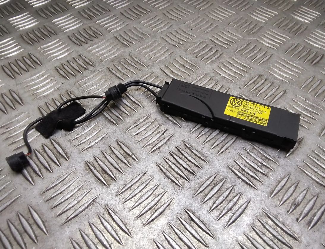 VOLKSWAGEN Multivan T5 (2003-2015) Other part 7h5951171a 15323969