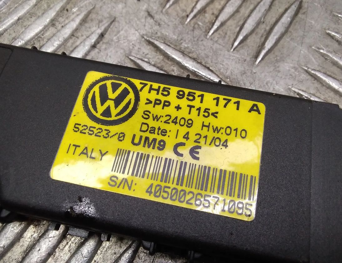VOLKSWAGEN Multivan T5 (2003-2015) Other part 7h5951171a 15323969