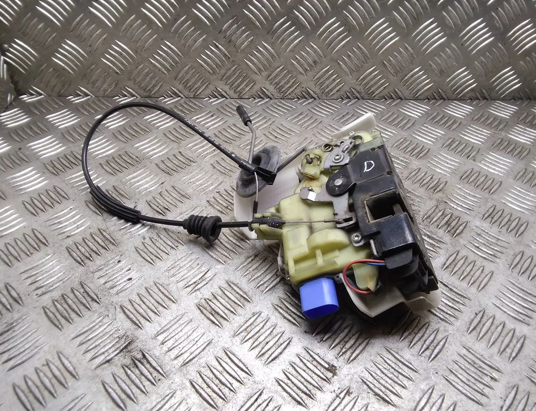 VOLKSWAGEN Transporter T5 (2003-2015) Замок двери передний правый 3b1837016cc 18335627