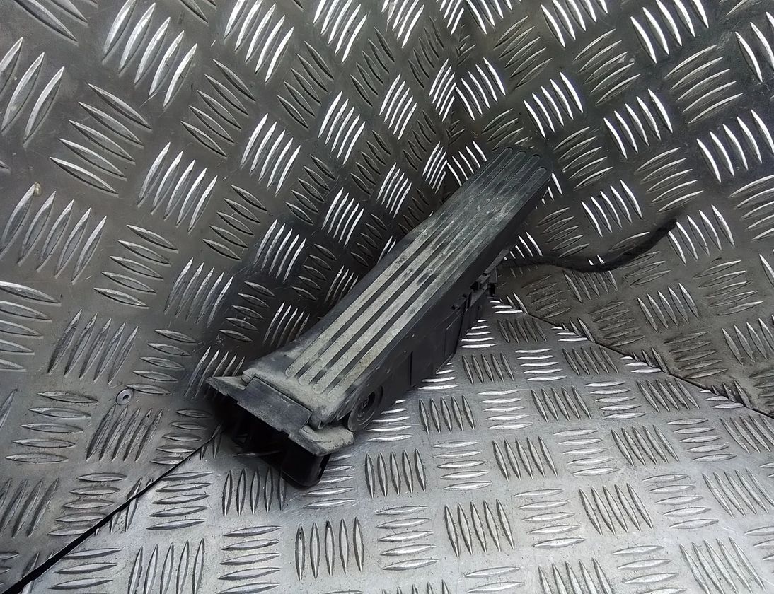 VOLKSWAGEN Tiguan 1 generation (2007-2017) Педаль газа 1k1723503r,6510100101 20946021