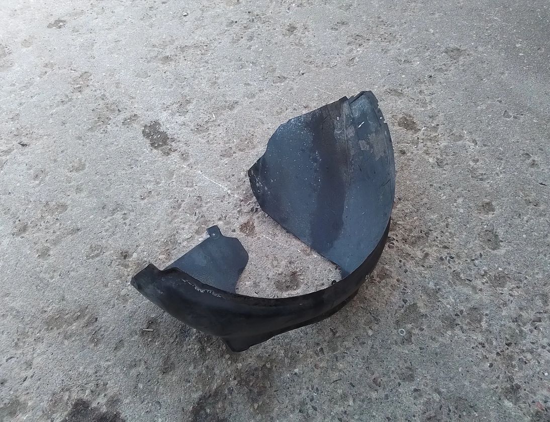 AUDI A3 8P (2003-2013) Передний правый подкрылок 8p0821172c 23995112