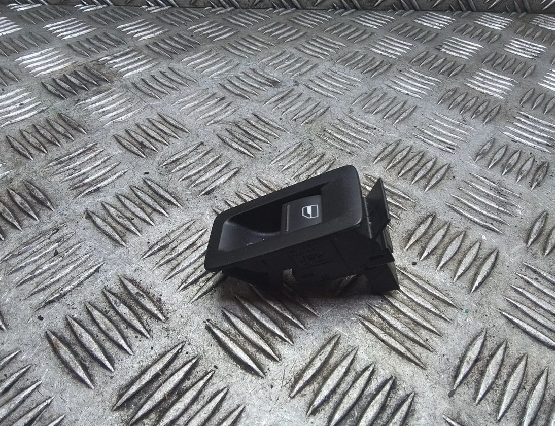 VOLKSWAGEN Caddy 3 generation (2004-2015) Кнопка стеклоподъемника передней правой двери 1f0959527,1t0959851 26598146