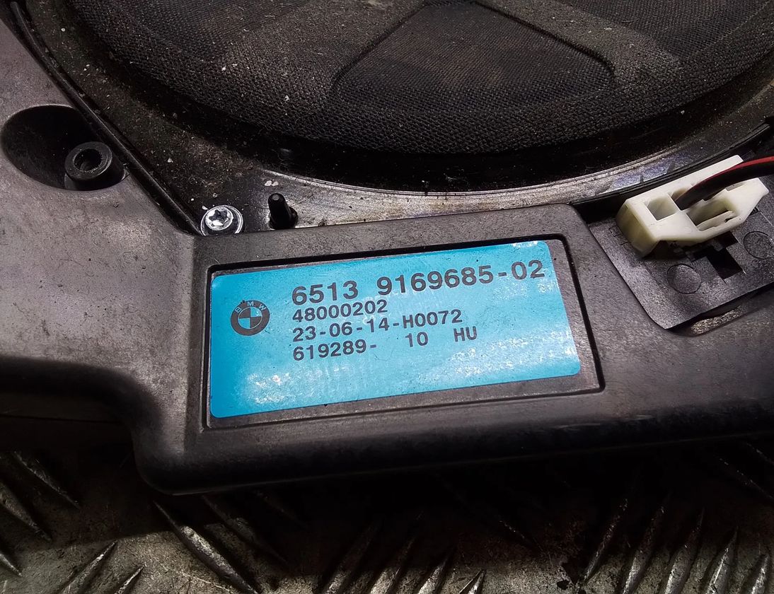 BMW 5 Series F10/F11 (2009-2017) Низкочастотный динамик с левой стороны 9169685,916968502,65139169685,6513916968502 28536884