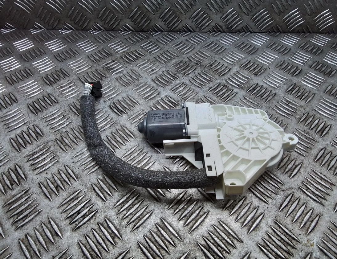 SKODA Yeti 1 generation (2009-2018) Front Left Door Window Regulator Motor 8k0959811a,1101919814,1101919814200,942887100 29082064