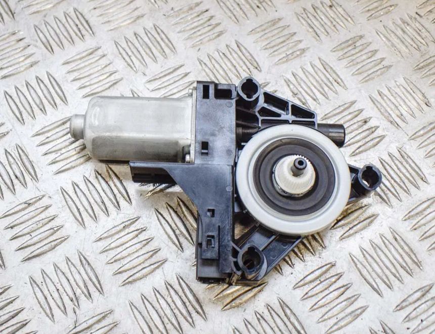 VOLVO XC60 1 generation (2008-2017) Priekšējo labo durvju logu pacelšanas motorīts 966269-103,WR12-717 10618315