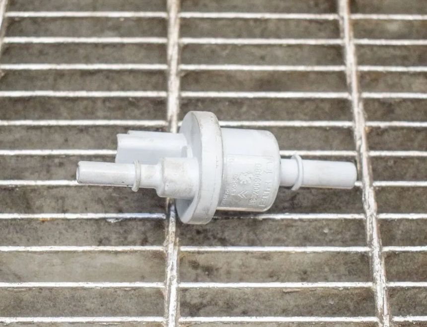 PEUGEOT 208 Peugeot 208 (2012-2015) Соленоидный клапан 9802009480 10807446