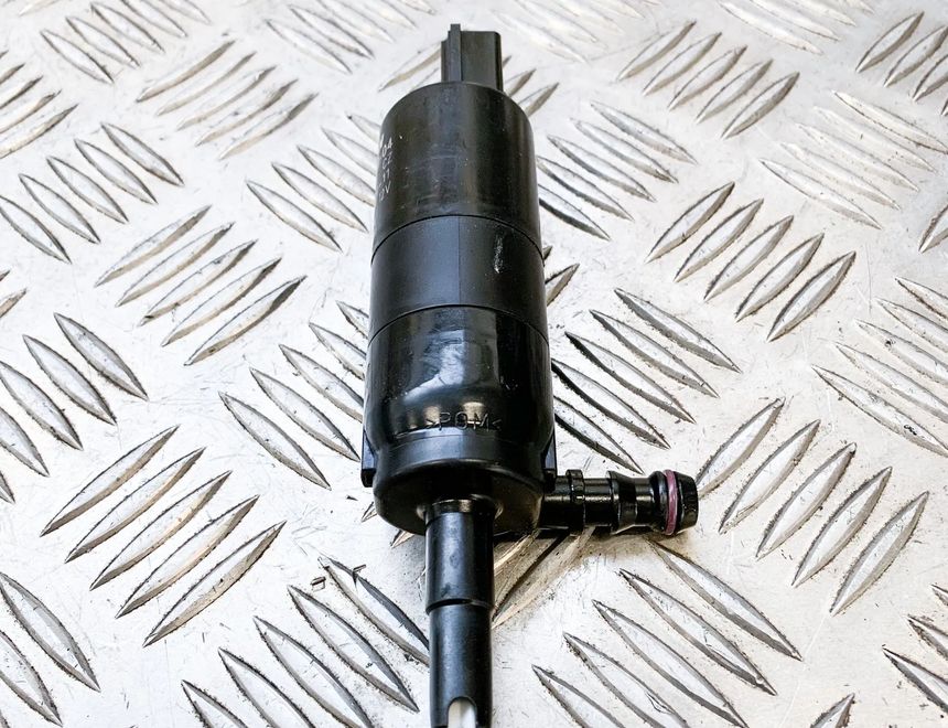 BMW X1 E84 (2009-2015) Mazgātāja tvertnes motorīts 00100412V,8377430 10857734