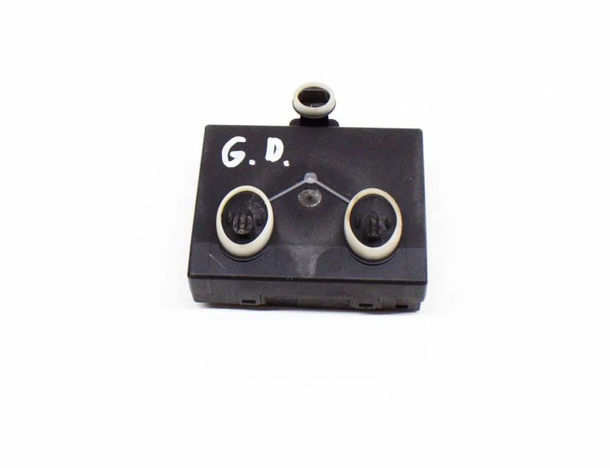 VOLKSWAGEN Tiguan 2 generation (2016-2024) Блок управления дверей задние правые P10125484,5Q0959595E,5Q0959595B 11428003