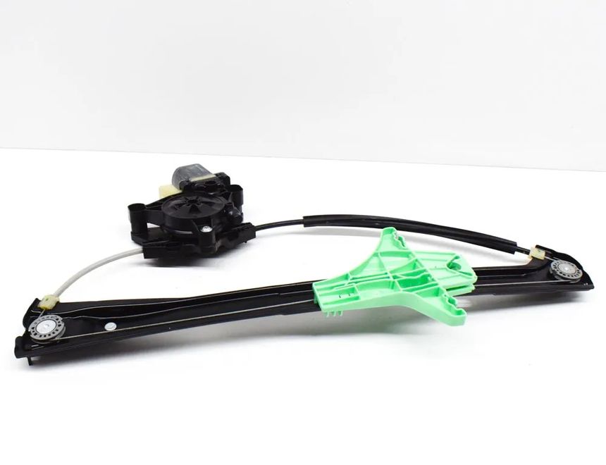 VOLKSWAGEN Tiguan 2 generation (2016-2024) Rear left door window lifter 5NA839461C,5Q0959801A 11428495