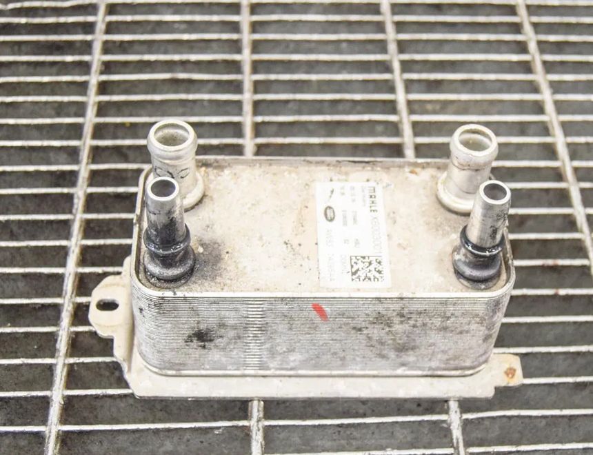 JAGUAR F-Pace 1 generation (2016-2024) Eļļas dzesētājs AW83-7A095-AA,X6003001 11651362