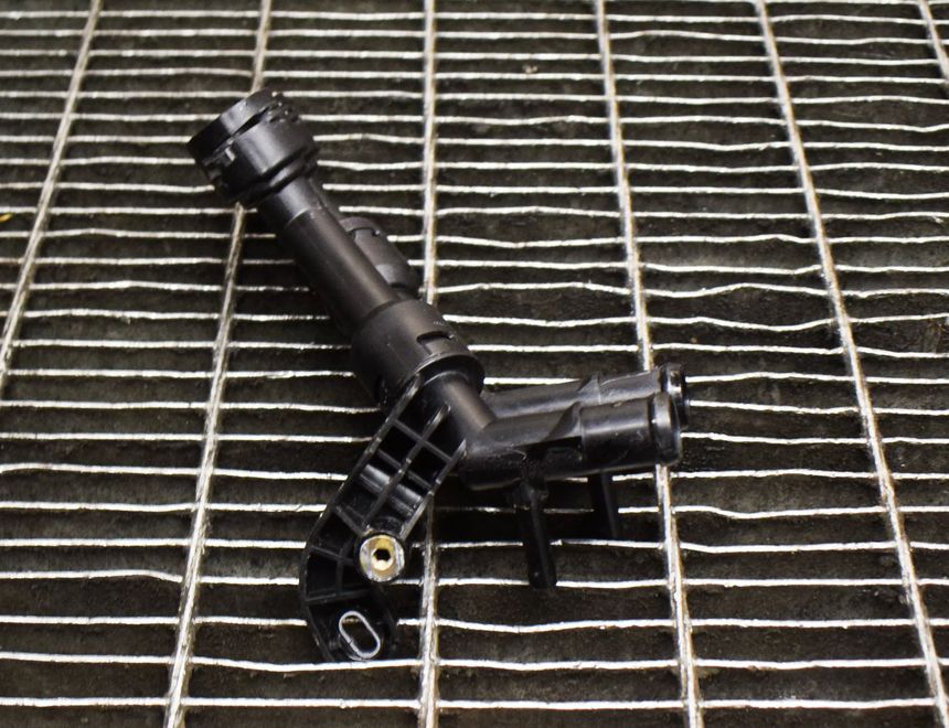 AUDI Q5 FY (2016-2024) Другие трубы 04L122157AC 11831987