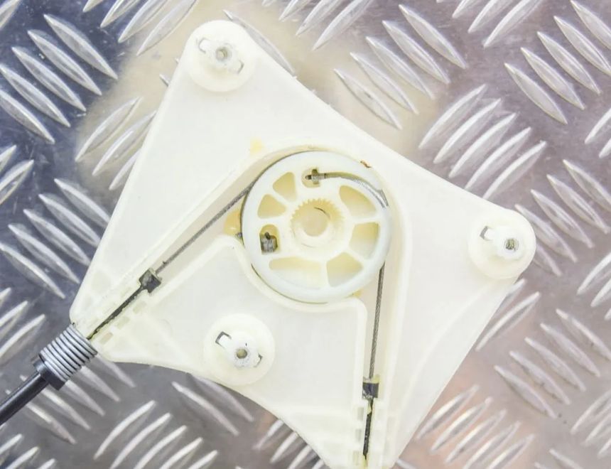 VOLKSWAGEN T-Roc 1 generation (2017-2024) Priekšējo kreiso durvju logu pacēlājs 2GA837461F 12020477