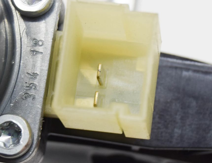 AUDI Q2 1 generation (2016-2024) Front Right Door Window Control Motor 0130822716,5Q0959902B 12115737