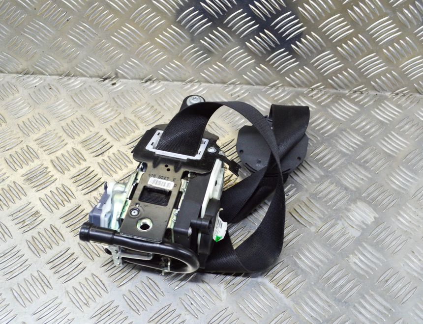 MERCEDES-BENZ E-Class W212/S212/C207/A207 (2009-2016) Ремень безопасности передний правый A2128608685,620048100,621933200B 12193944