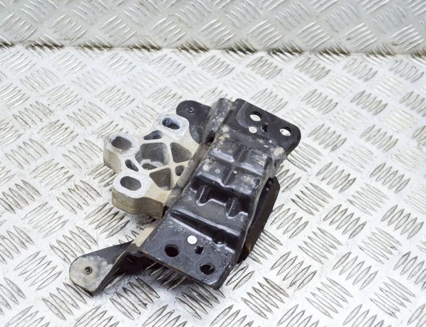 VOLKSWAGEN Golf 7 generation (2012-2024) Left Side Engine Mount 5Q0199555AS 12229083