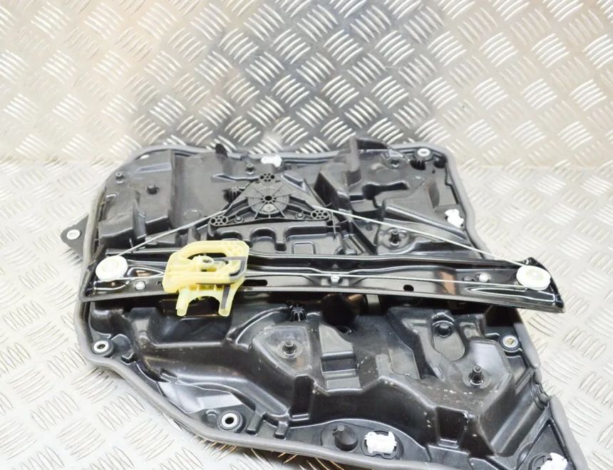 BMW 5 Series G30/G31 (2016-2023) Стеклоподъемник задней левой двери 7365167,C30530-105 13361646