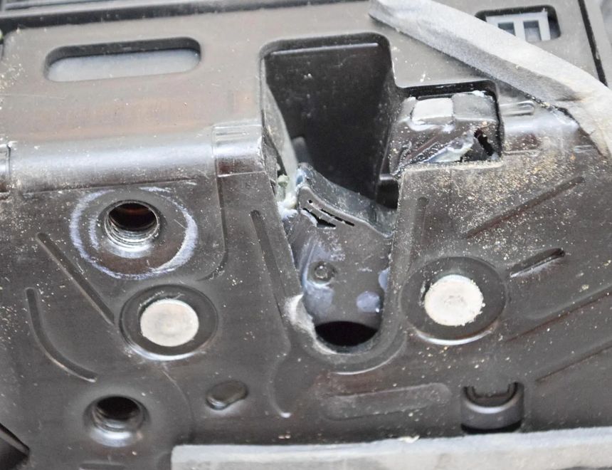 AUDI A1 GB (2018-2024) Aizmugurējā labā durvju slēdzene A046465,5TA839016K,A6K-5TA839016K 13561432