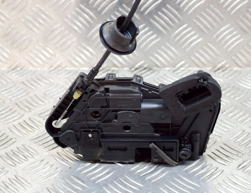 AUDI A1 GB (2018-2024) Aizmugurējā labā durvju slēdzene A046465,5TA839016K,A6K-5TA839016K 13561432