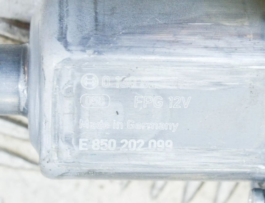 SKODA Octavia 3 generation (2013-2020) Стеклоподъемник передней левой двери 5E0837461B,E850202099,5Q0959801B 13909085