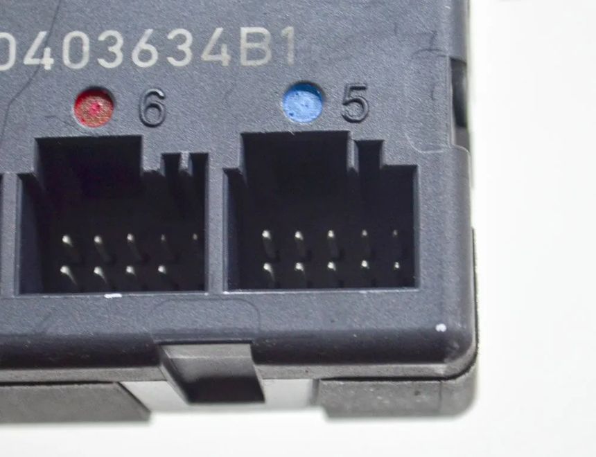 MERCEDES-BENZ C-Class W204/S204/C204 (2004-2015) Блок управления дверей передние левые A2128203926,A2124422732,A2128203485 13939338