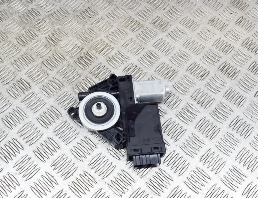 VOLVO XC40 1 generation (2017-2024) Моторчик стеклоподъемника задней левой двери 8888777266,966264-102,P10131383,31674759 14037624