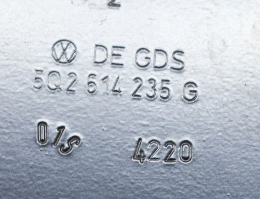 SKODA Superb 3 generation (2015-2023) ABS Pump Holder 5Q2614235G 14549320