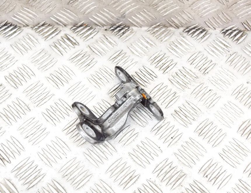 LAND ROVER Range Rover 4 generation (2012-2022) Front left Door Hinge CPLA-228A65-AE 14564849