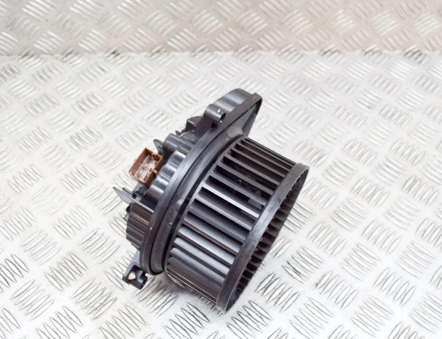 AUDI A4 B7/8E (2004-2008) Heater Blower Fan 983692C,8E1820021E,9020016 14623338