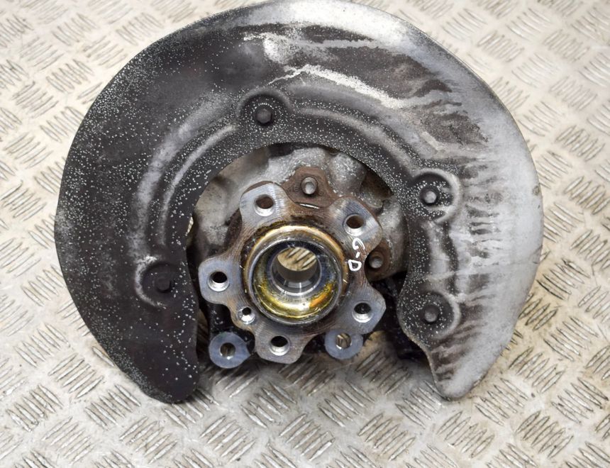 BMW X4 G02 (2018-2024) Rear Right Wheel Hub 6870532,6871065 14687569