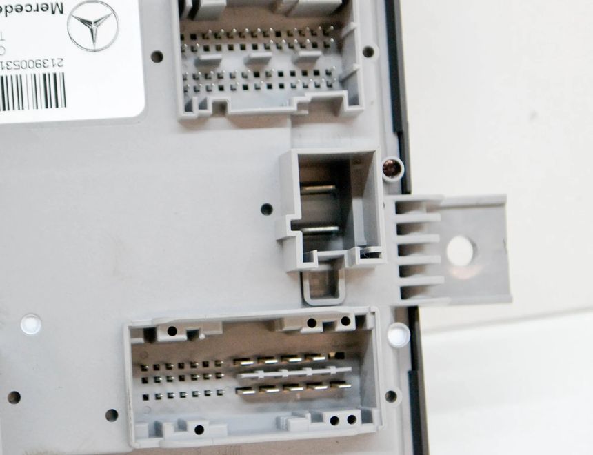 MERCEDES-BENZ E-Class W213/S213/C238/A238 (2016-2024) Comfort Control Unit A2139005315,2139005315,A2139023209,A2139014203,5DK010776 14984365