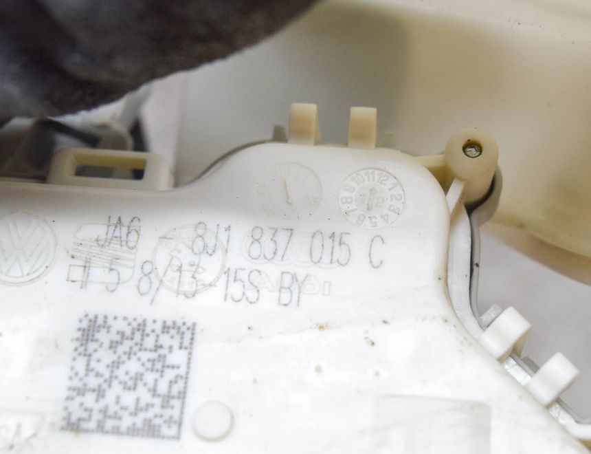 AUDI A4 B8/8K (2011-2016) Front Left Door Lock 8J1837015C 15395627