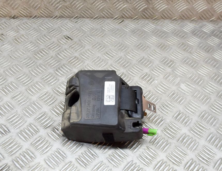 VOLVO XC60 1 generation (2008-2017) Rear Right Seatbelt 34060407,P039818864,39818864 15465837