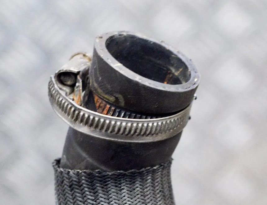 VOLVO V60 1 generation (2010-2020) Шланг радиатора охлаждения двигателя левой стороны S4000238,31355200 17192012