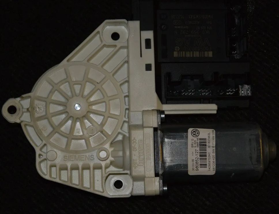 VOLKSWAGEN Passat B6 (2005-2010) Priekšējo labo durvju logu pacelšanas motorīts 1K0959792N980852-1271K0959702AC3C1837462L 1769403