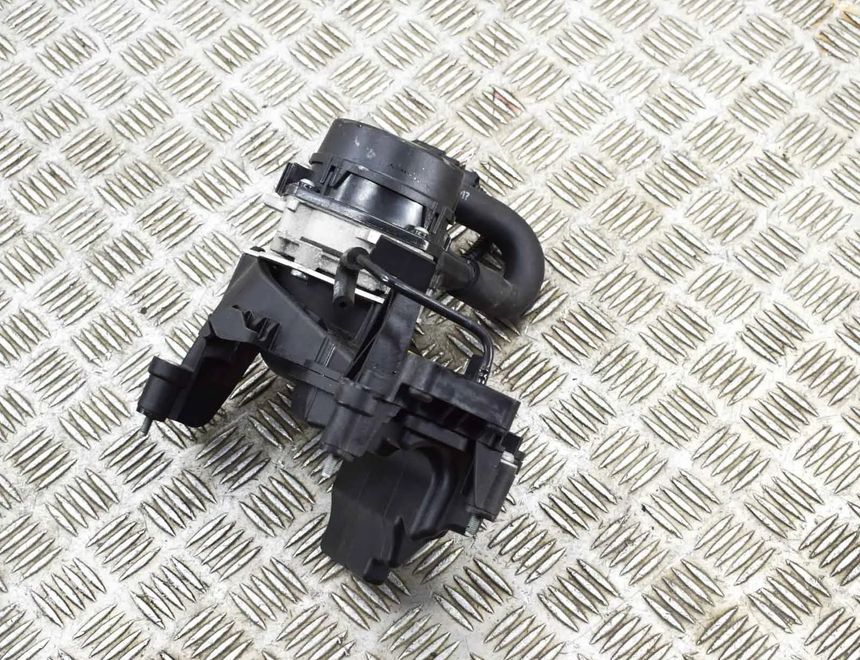 PORSCHE Macan 1 generation (2013-2023) Насос вторичного воздуха 94611302230,946.110.130.77,946.113.022.30,94611013077 17762640