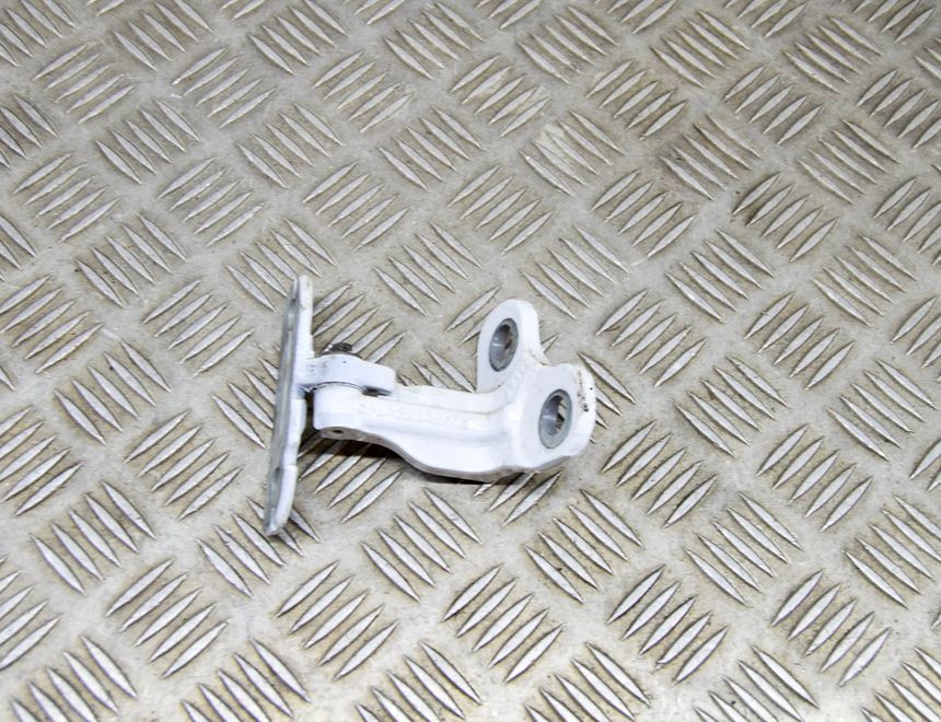 JAGUAR I-Pace 1 generation (2018-2023) Aizmugurējo labo durvju eņģes CPLA-228A64-AE 17767998