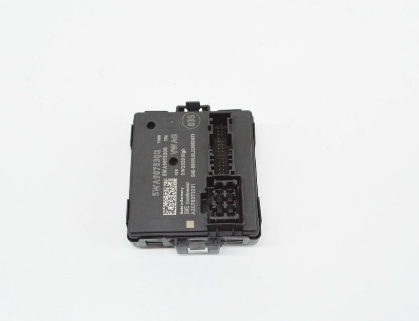 VOLKSWAGEN Golf 8 generation (2019-2023) Vārtejas vadības bloks 5WA907530Q,A2C78373201,5WA907530G 17866478