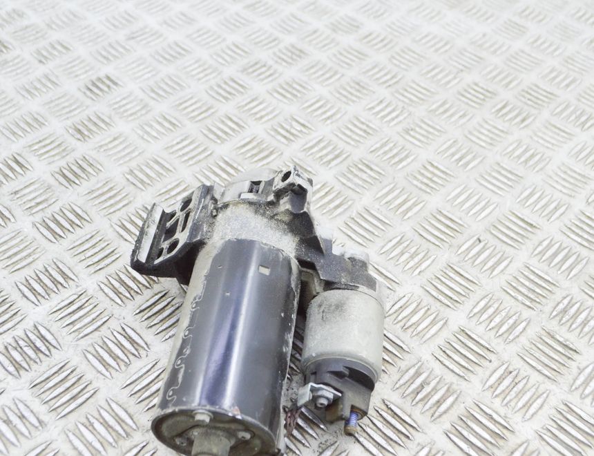 BMW X3 F25 (2010-2017) Стартер 8581097 18032244