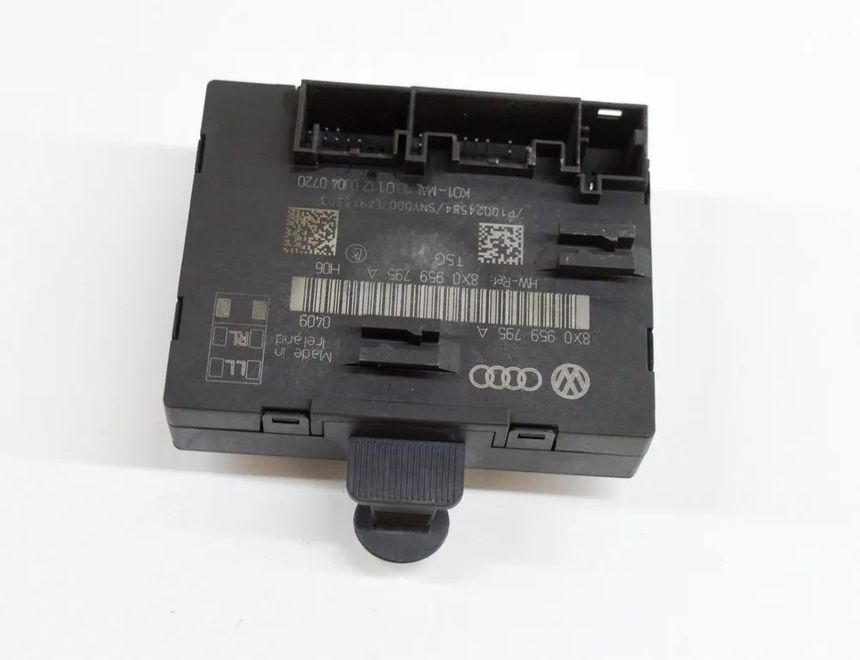 AUDI Q3 8U (2011-2020) Rear Left Door Control Unit 8X0959795A 18315483
