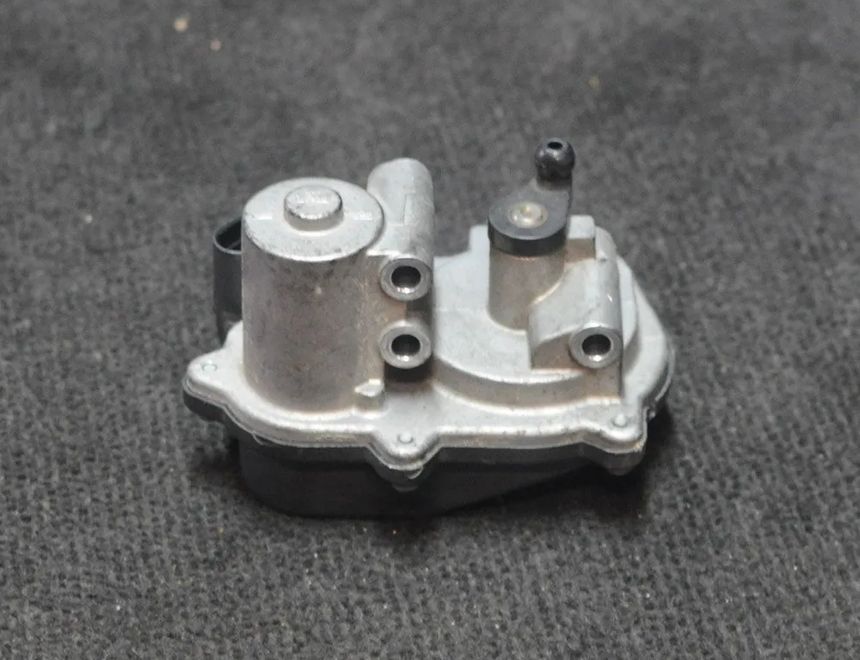 AUDI TT 8J (2006-2014) Впускной коллекторный моторчик  клапана 06F133482D 2073544
