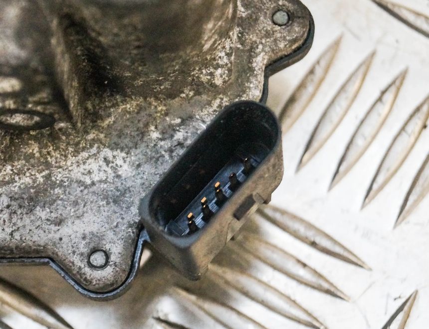 AUDI TT 8J (2006-2014) Ieplūdes kolektora vārsta motorīts 06F133482D 2073553