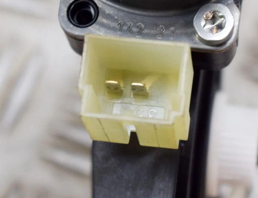 SKODA Octavia COMBI (2019-2024) Priekšējo labo durvju logu pacelšanas motorīts 0130822714,E850202098,5Q0959802A 20814048