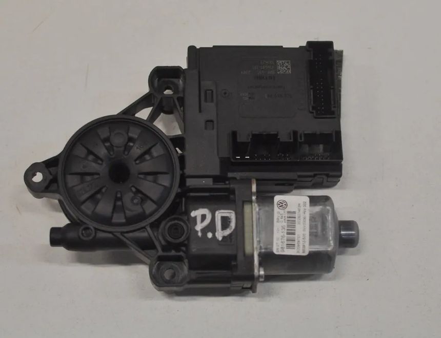 VOLKSWAGEN Passat B6 (2005-2010) Priekšējo labo durvju logu pacelšanas motorīts 3C0959793,3C0959701,981676-135 2126301