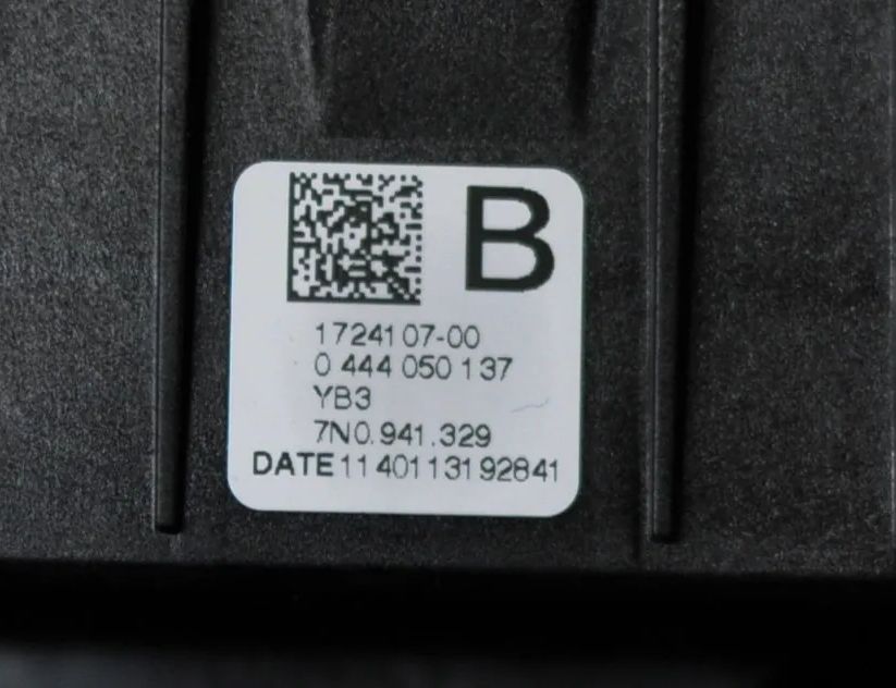 AUDI Q3 8U (2011-2020) Citau veidu vadības bloki 7N09413290444050137 2182158